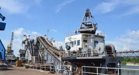 Драгажните кораби готови да блокират  Дунав заради удар от държавата