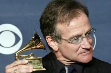 Робин Уилямс си рязал вените преди да се обеси /галерия/