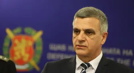 Стефан Янев за българската реакция: Наблюдаваме ситуацията