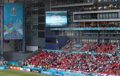 Дания и Финландия доиграват в 21:30 часа