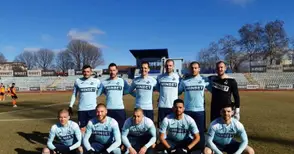 Долапчиев дебютира с маска и с гол при победа на „Дунав“ срещу „Литекс“