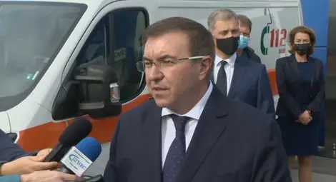 Реорганизират големите областни болници за нуждите на пациенти с COVID-19