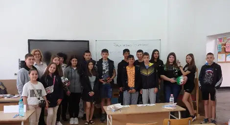 Ученици от Ценово представят общината в областно състезание