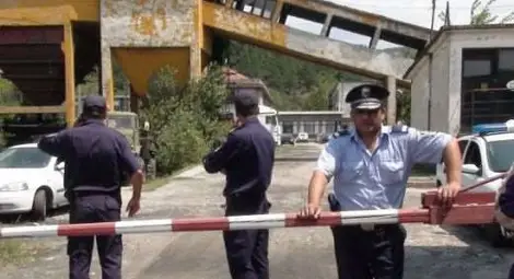 Глина заля галерията, в която са затрупани миньорите