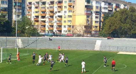 Дунавци на Памуков развенчаха &bdquo;Славия&ldquo; с ювелирни голове