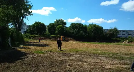 Започна отлагания с години ремонт на терена до Жабешкото Започна отлагания с години ремонт на терена до Жабешкото