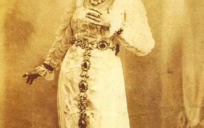 Откриха автограф на великото мецосопрано  Елена Николай в архивите на операта