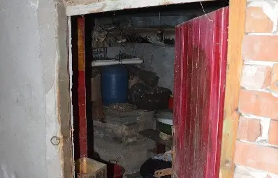 Избената банда разби 50 мази в 15-етажен блок