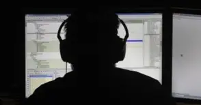 Службите пак искат да подслушват интернет и телефоните