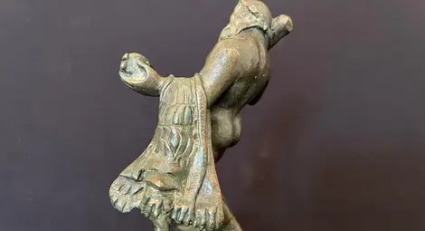 Статуетки, Зевс, Хера и Аполон - музеят вади непоказвани находки на Карел Шкорпил в Русенско