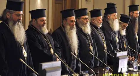 Ушиха зелена мантия за бъдещия патриарх