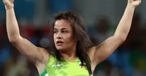 Олимпийската медалистка Елица Янкова идва в „Юнак“