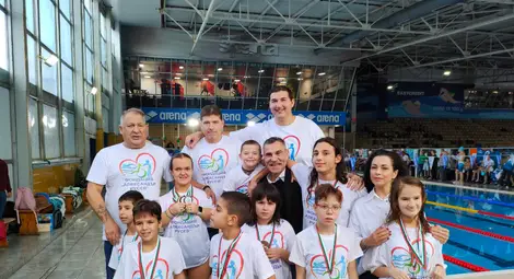 Златните рибки на Скури и фондация „Александър Русев“ с пореден успех - 12 медала от от Седмия национален турнир по адаптирано плуване /галерия/ Златните рибки на Скури и фондация „Александър Русев“ с пореден успех - 12 медала от от Седмия национален турнир по адаптирано плуване /галерия/