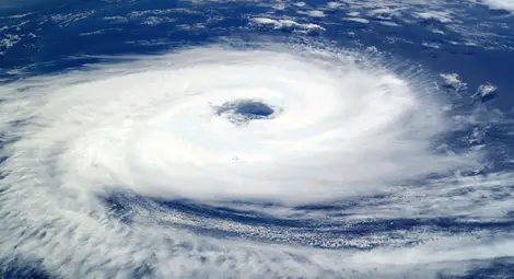 Средиземноморски циклон удря България! Иде опасно време