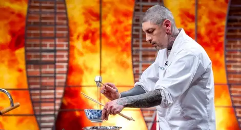 Колко е труден японският омлет и залози с време в MasterChef 