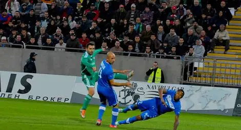 "Лудогорец" се върна на върха след успех на "Левски" "Лудогорец" се върна на върха след успех на "Левски"