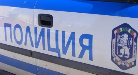 Пиян и дрогиран огънал с глава предния капак на партурлка при фронтална атака