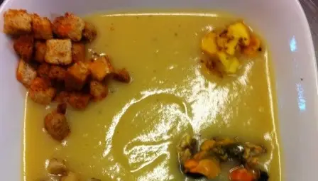 Разпуснете с изкушенията на неделния брънч в клуб ресторант  Асансьора&ldquo;