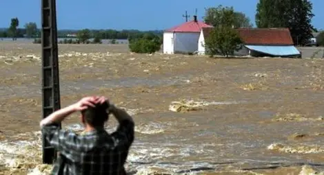 И Полша е под вода