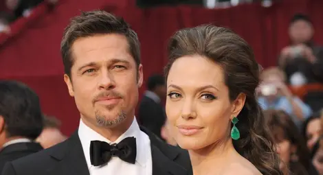 Джоли и Пит се венчаха във Франция