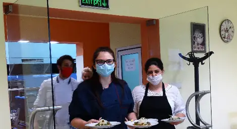 На проведения в УХТ конкурс в рамките на &bdquo;Вино и гурме 2021&ldquo;:  Петчленно жури отличи най-умелото съчетание на вино и храна