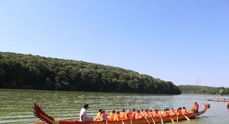 Първите драконови лодки за предстоящото Световно първенство вече са в Русе /галерия/