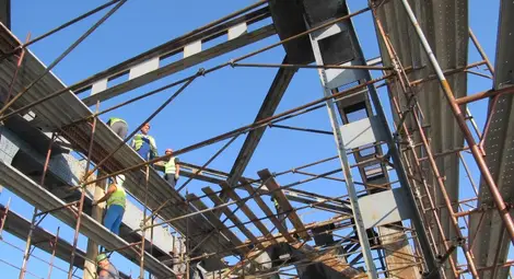 Ремонт за 30 милиона евро затапи Дунав мост от двете страни