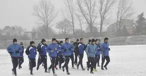 Диян Божилов пробва бранител от Силистра