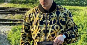 Велизар Иванов: Няма нищо срамно да носиш дрехи втора употреба. В момента дори е модерно