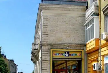 Лятна сцена замисля Кукленият театър  на мястото на разрушения Исляххане