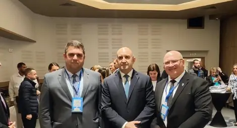 Пазарджиев иска помощ за трафика на Дунав мост от премиера и президента