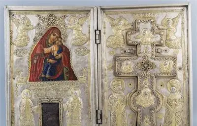 Военни пренесли от Гърция чудотворната икона на Св. Богородица, която ще показват в Бургас