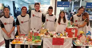 Два базара на Каритас помагат на деца с проблеми