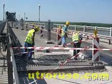 Започна ремонтът на дупката на Дунав мост
