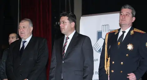 Пл. Узунов към пожарникарите: Заслужавате признание от нас и от цялото общество