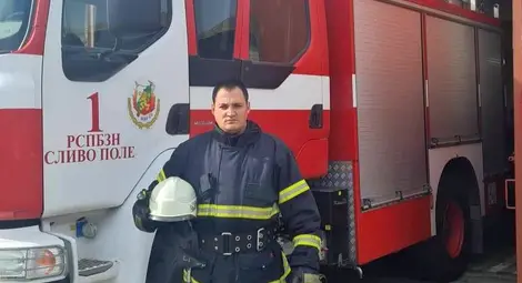 Теодор Досев беше на на поста си вчера, ден след инцидента. Теодор Досев беше на на поста си вчера, ден след инцидента.