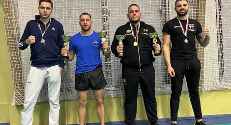 Кикбоксьорите на „Цунами“ сред най-добрите на турнир в Пловдив Кикбоксьорите на „Цунами“ сред най-добрите на турнир в Пловдив