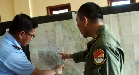 Самолети и кораби тършуват в "зона с висок приоритет" за изчезналия Боинг