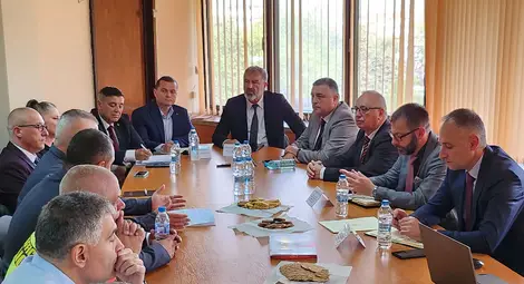 Светофар ще регулира трафика по време на основния ремонт на Дунав мост, стартът се очаква през юли