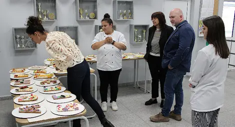 &bdquo;Сладки букви&ldquo; по повод 24 май в Гимназията по туризъм в Русе