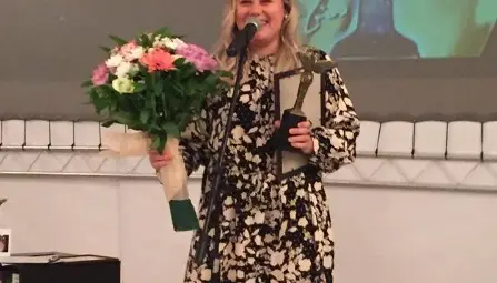 Снимка в интернет отключила пътя на отличения с наградата „Канети“ роман „Остайница“ Снимка в интернет отключила пътя на отличения с наградата „Канети“ роман „Остайница“