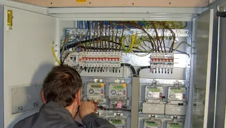 &bdquo;ЕРП Север&ldquo; няма да спира тока на длъжници по празниците