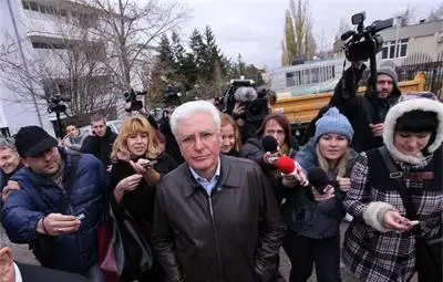 Бисеров счупи "Златния скункс" на излизане от следствието, отказа коментар