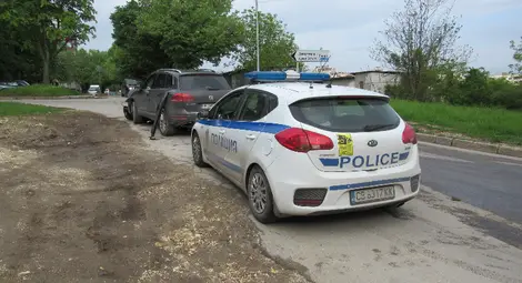 Трима души в болница след челен удар край бившия дом "Майка и дете" в Русе /галерия/