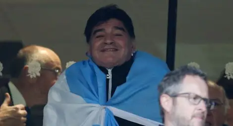 Оперираха Марадона, сложиха му байпас