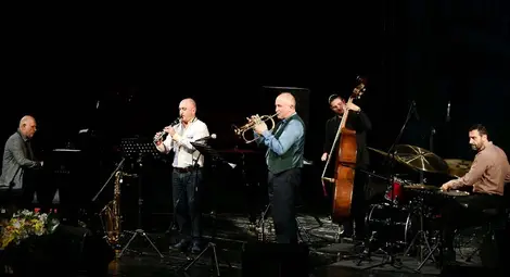 Три вълшебни дни с джаз изтриха прозата на живота