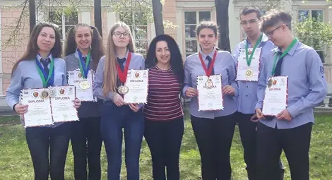 Седем медала от Москва за ученици от &bdquo;Баба Тонка&ldquo;