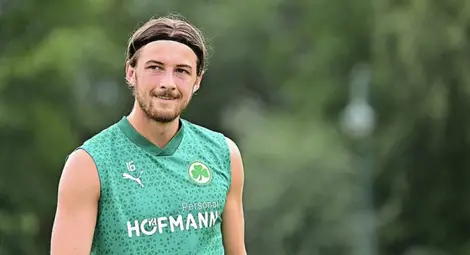 Дузпа: Добре дошъл в родината на дедите си, Лукас! Но как да те поздравим, като не знаеш български?