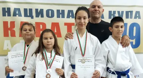 Каратистите на &bdquo;Приста&ldquo; с 4 медала от държавното
