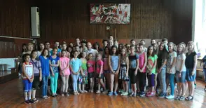 Кметът гостува на „Русчуклийче“ в обновената зала за репетиции